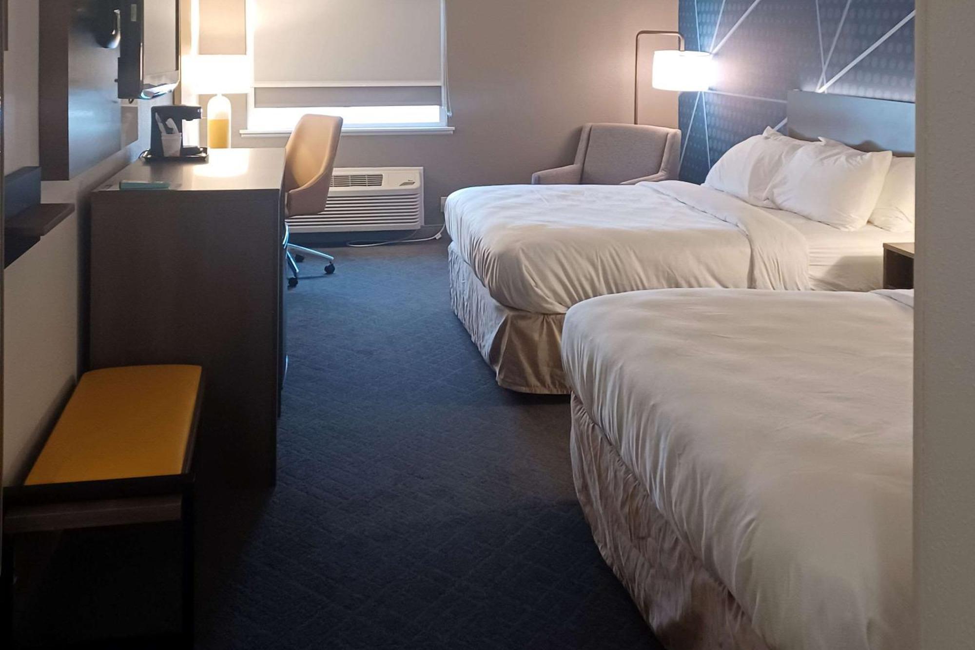 Comfort Inn Edinburgh - Columbus Exterior photo